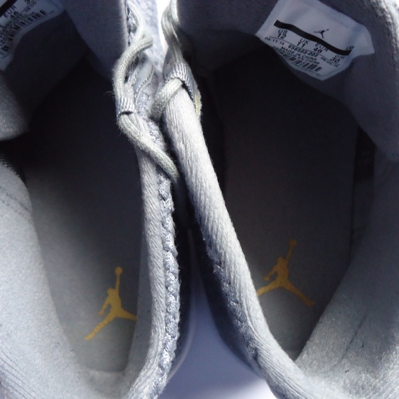 SIZE 12. NIKE AIR JORDAN FUTURE BASKETBALL SNEAKERS SHOES.